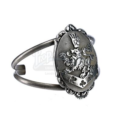 Lot # 1325: THE TWILIGHT SAGA: BREAKING DAWN PART 2 (2012) - Esme Cullen's Crest Bracelet