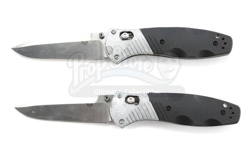 Lot # 225: The Gifted - Pair of Polaris' Hero Knives