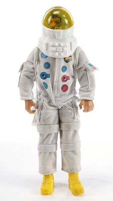 Lot # 76: Episode "NASA Moon Landing" (2008, E104): Toy Astronaut Spaceman Neil