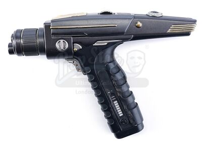 Lot # 179: Star Trek: Discovery/Star Trek: Short Treks - Hero Light-Up Starfleet Type II Hand Phaser