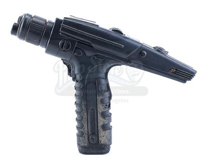 Lot # 35: Star Trek: Discovery/Star Trek: Short Treks - Starfleet Type II Stunt Hand Phaser