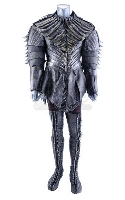 Lot # 43: Season 1 (2017-2018) - Battle-Damaged House of T'Kuvma Black Costume