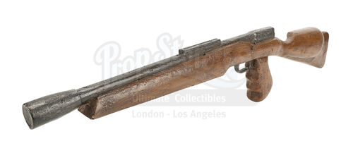 Lot #675 - YOU ONLY LIVE TWICE (1967) - Japanese Ninja Gyrojet Rifle