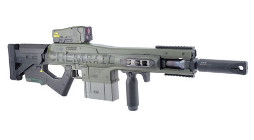 Lot #97 - ELYSIUM (2013) - Drake's (Brandon Auret) Green Chemrail Rifle
