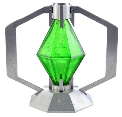 Lot #861 - SMALLVILLE (T.V. SERIES, 2001 - 2011) - Kryptonite Crystal and Holding Device