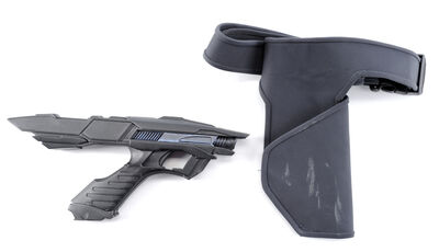 Lot #897 - STAR TREK INTO DARKNESS (2013) - USS Vengeance Phaser with Holster