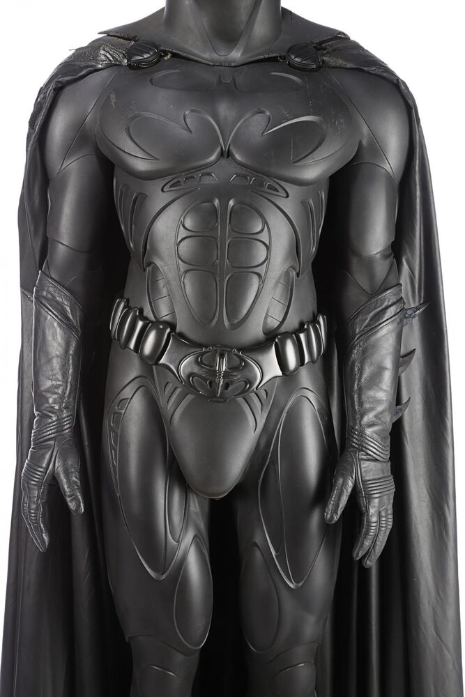Lot 42 BATMAN FOREVER 1995 Batman s Val Kilmer Sonar Batsuit lot-42-batman-forever-1995-batman-s-val-kilmer-sonar-batsuit