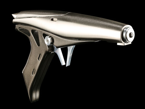 Lot #321 - STAR WARS: REVENGE OF THE SITH (2005) - Senator Bail Organa's (Jimmy Smits) Hero Blaster