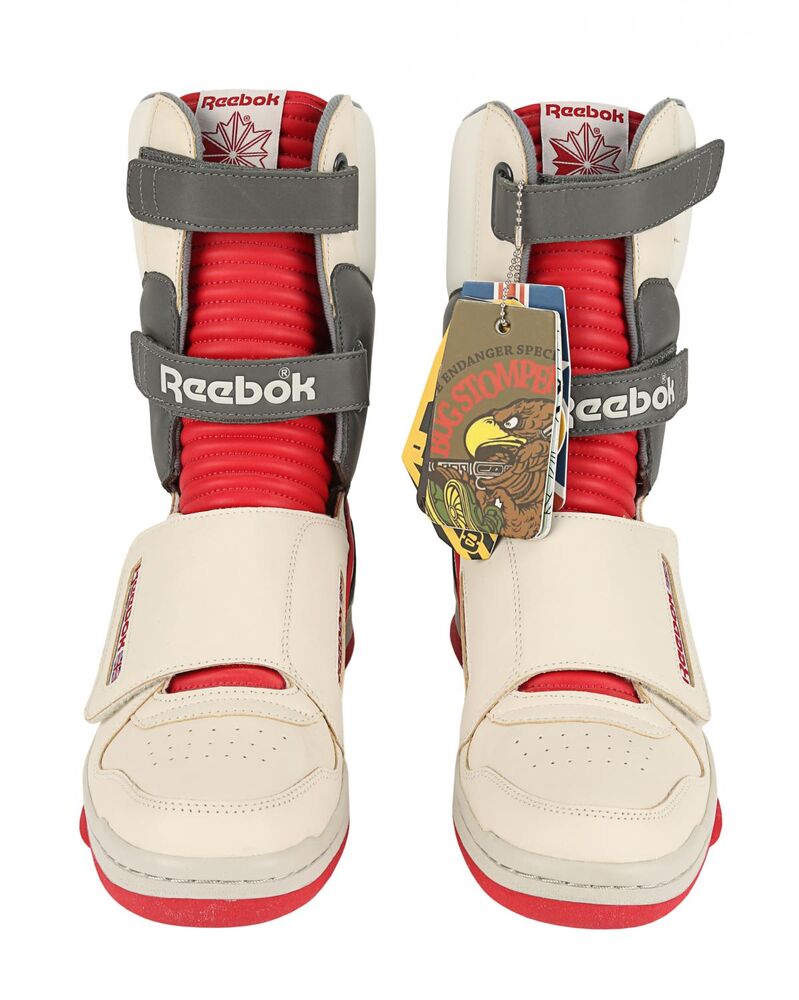 Aliens Ripley Shoe Reebok Lot #427 - ALIENS (1986) - Limited Edition Replica Ripley (Sigourney ...