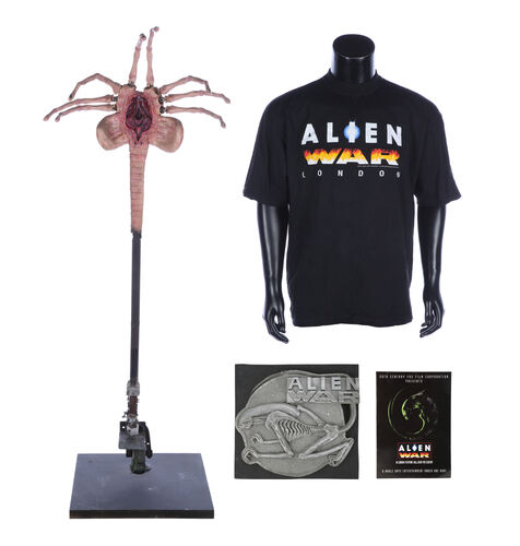 Lot #432 - ALIEN WAR - LONDON (1993 - 1996) - Mechanical Facehugger, T-shirt, Wall Plaque and Programme