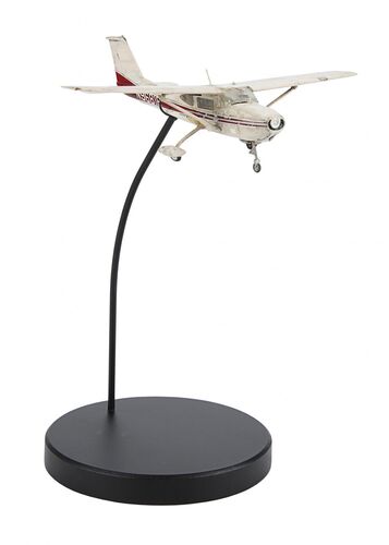 Lot #695 - GOLDENEYE (1995) - James Bond's Model Miniature Cessna 172P ...
