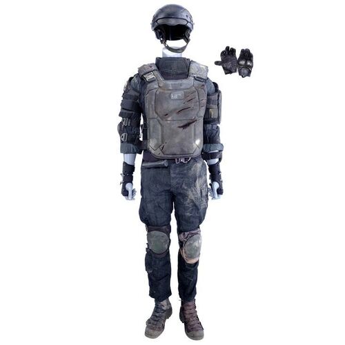 Lot # 62: Male Future War Commander Costume
