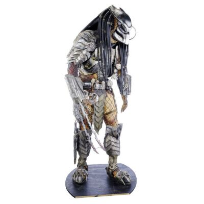 Lot # 23: AVP: Alien Vs. Predator (2004) - Scar's (Ian Whyte) Predator Costume Display