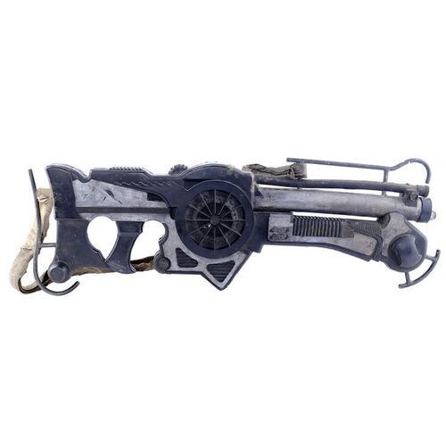 Lot # 119: The Fifth Element (1997) - Stunt Mangalore Rifle