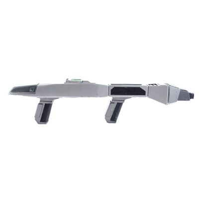 Lot # 339: Star Trek: The Next Generation (T.V. Series, 1987 - 1994) - Starfleet 2367 Type-3 Phaser Rifle