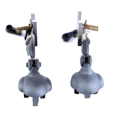 Lot # 551: Batteries Not Included (1987) - Mechanical Fix-It Feet