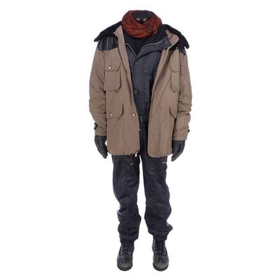 Lot # 632: Cliffhanger (1993) - Eric Qualen's (John Lithgow) Costume