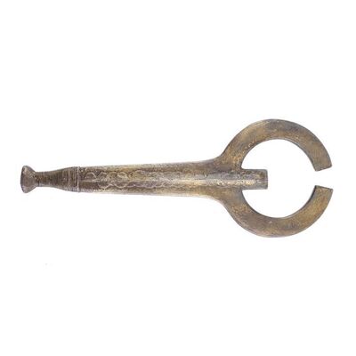 Lot # 806: Hansel & Gretel: Witch Hunters (2013) - Etruscan Witch Wand