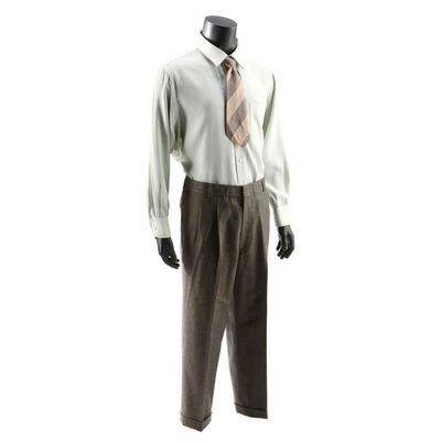 Lot # 890: L.A. Confidential (1997) - Sid Hudgens' (Danny DeVito) Costume