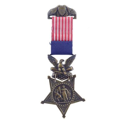 Lot # 901: The Last Samurai (2003) - Nathan Algren's (Tom Cruise) Medal of Honor