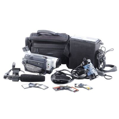 Lot # 1013: Nightcrawler (2014) - Louis Bloom's (Jake Gyllenhaal) Hero Camera Gear