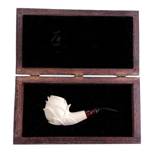 Lot # 1456: The Legend Of Zorro (2005) - Elena's (Catherine Zeta-Jones) Pipe and Wooden Box