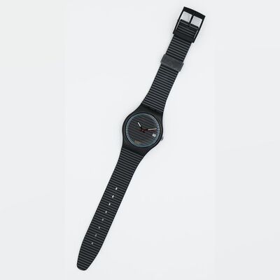 Lot #20 - SWATCH - Grey Line GB411