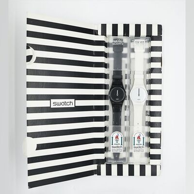 Lot #59 - SWATCH - White Hours Black Minutes GZS10 (GW116 and GB162) Atlanta Olympics 1996 Special Edition with Box
