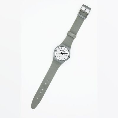 Lot #83 - SWATCH - GM700