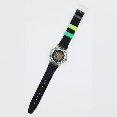Lot #90 - SWATCH - Blackline GK402