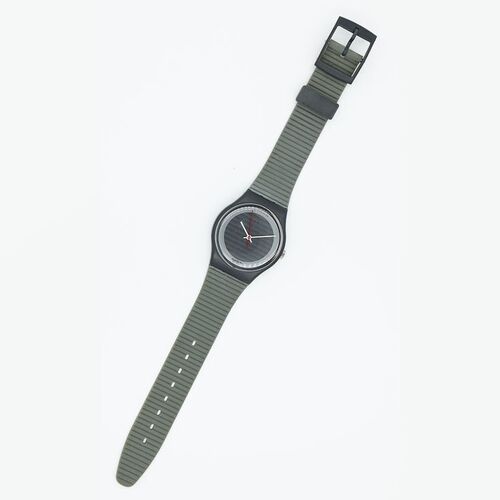 Lot #93 - SWATCH - Silver Circle GA105
