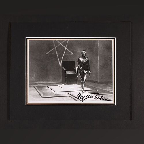 Lot #285 - METROPOLIS (1927) - Brigitte Helm Autographed Photograph