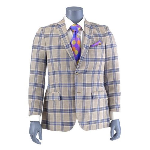 Lot # 231: Saul Goodman (as played by Bob Odenkirk) Better Call Saul Office Suit Components