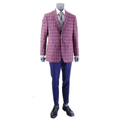 Lot # 232: Saul Goodman (as played by Bob Odenkirk) Money Bag Photo Suit