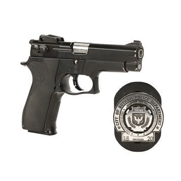 Lot # 76 : DARK KNIGHT, THE (2008) - James Gordon's (Gary Oldman) Hero Smith & Wesson 5904 and Police Badge