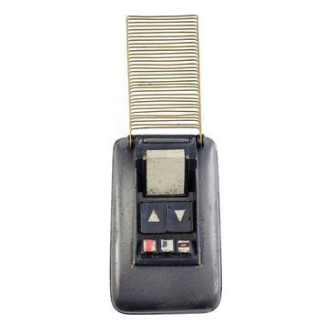 Lot # 339 : STAR TREK V: THE FINAL FRONTIER (1989) - Communicator