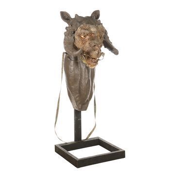Lot # 383 : STAR WARS: THE EMPIRE STRIKES BACK (1980) - Tauntaun Head