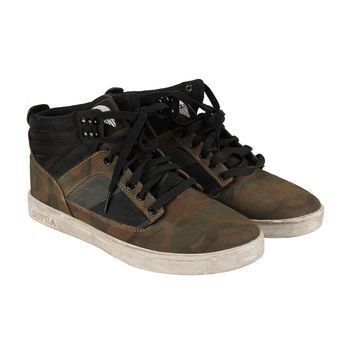 Lot # 768 : BREAKING BAD (T.V. SERIES, 2008 - 2013) - Jesse Pinkman's (Aaron Paul) "Felina" Shoes