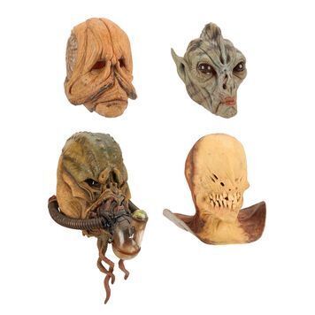 Lot # 855 : DOCTOR WHO: "THE RINGS OF AKHATEN" (T.V. Series, 2013) - Pan Babylonian and Three Background Creature Heads