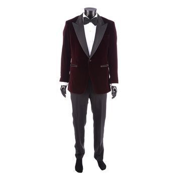 Lot # 948 : GENTLEMEN, THE (2019) - Mickey's (Matthew McConaughey) "Snub" Costume
