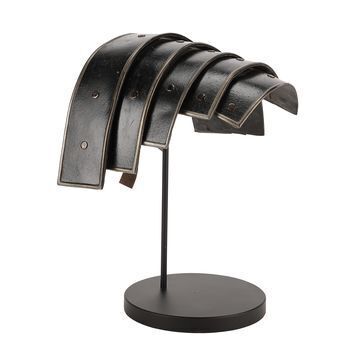 Lot # 960 : GLADIATOR (2000) - Maximus' (Russell Crowe) Arena Epaulette