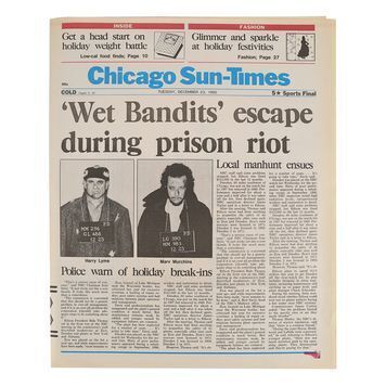 Lot # 1010 : HOME ALONE 2: LOST IN NEW YORK (1992) - Newspaper Cover