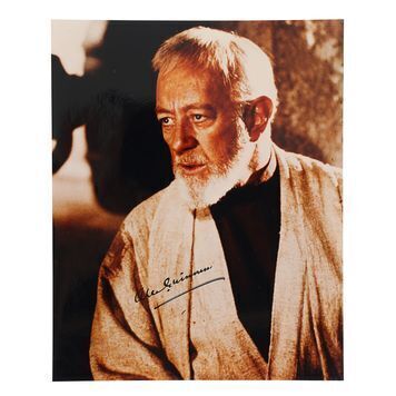 Lot # 1367 : STAR WARS: A NEW HOPE (1977) - Alec Guinness-autographed Photo