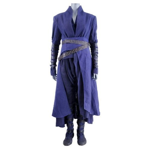 Lot # 86: Qowat Milat Member Costume