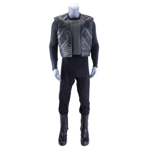 Lot # 114: Romulan Sentry Guard Uniform