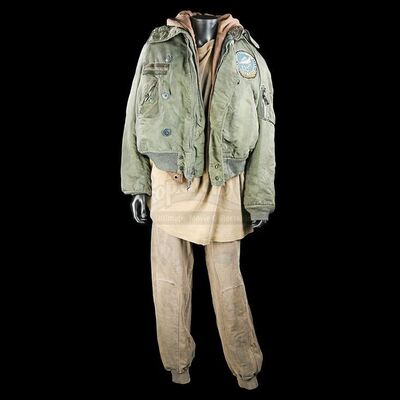 ALIEN 3 (1992) - Ripley's (Sigourney Weaver) Prison Uniform