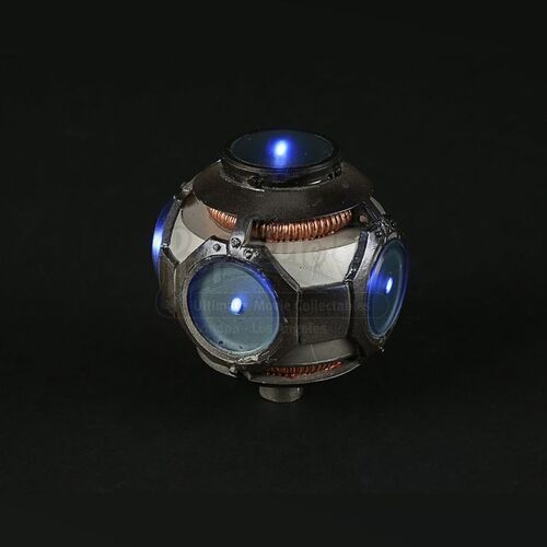 BLADE II (2002) - Light-up UV Bomb