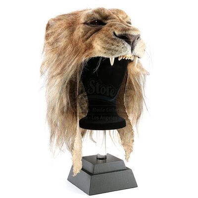 HERCULES (2014) - Hercules' (Dwayne Johnson) Nemean Lion Stunt Headdress