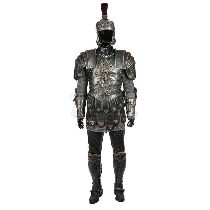 KING ARTHUR (2004) - King Arthur's (Clive Owen) Suit of Armour