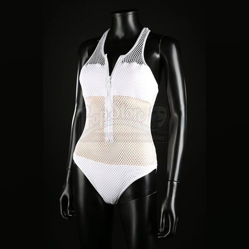 PASSENGERS (2016) - Aurora Lane's (Jennifer Lawrence) Swimsuit